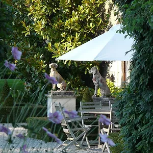  Bed & Breakfast Manoir De Kerledan France